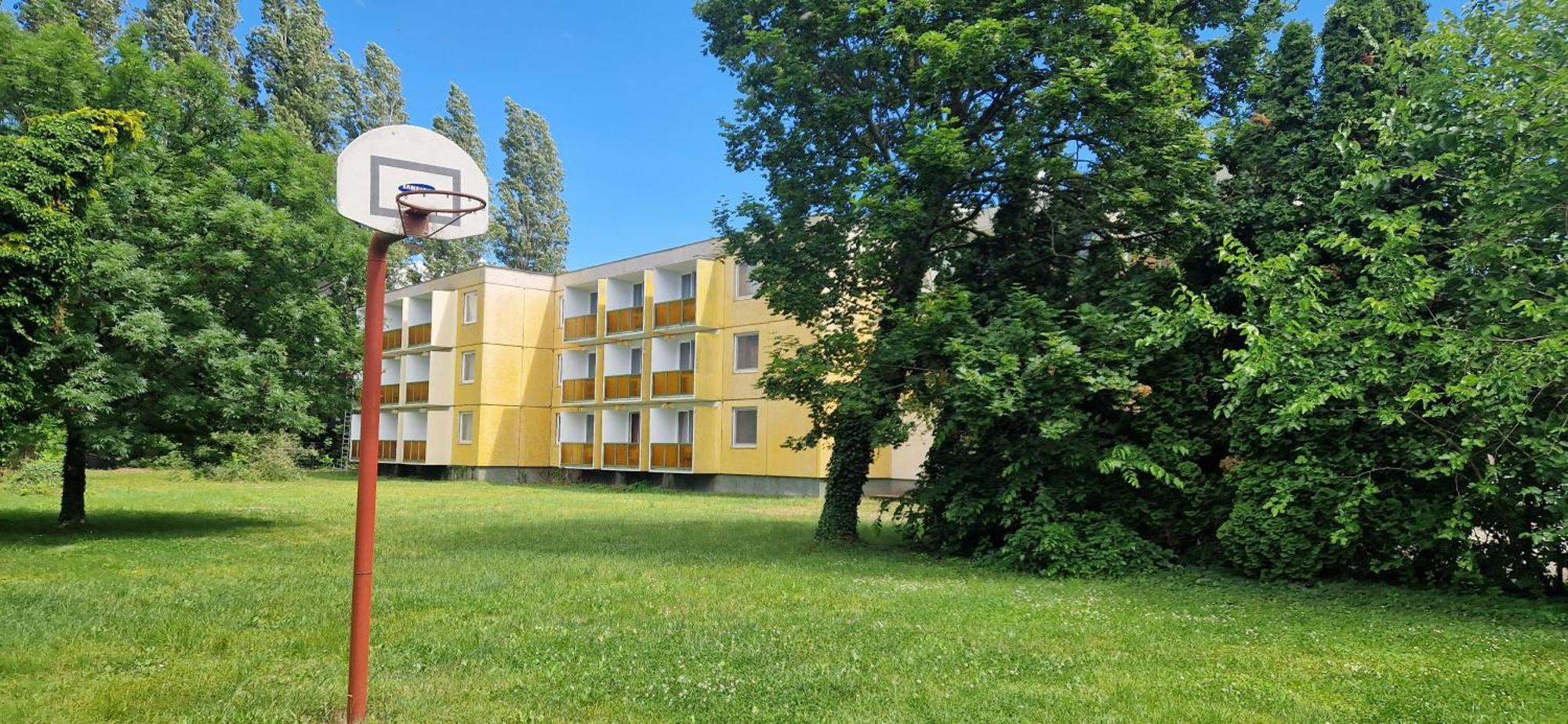 Aranypart Hostel Siofok Exterior photo